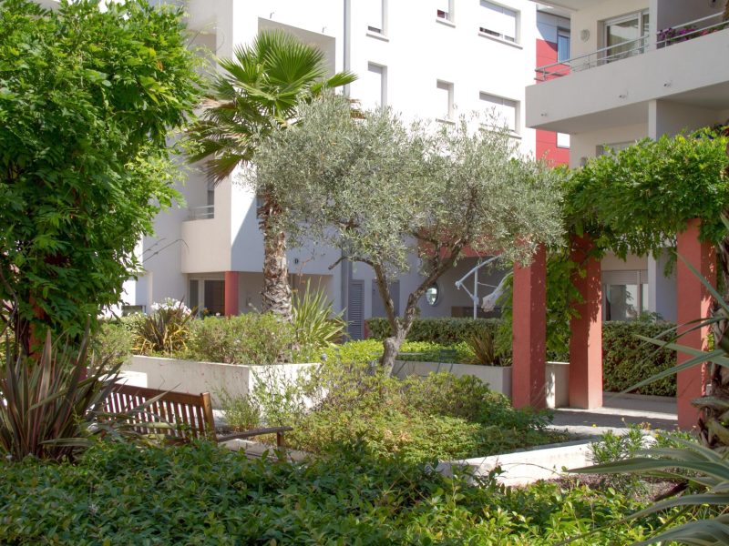 nimes-001-2_l_ferrarri_1_ret_bd_web